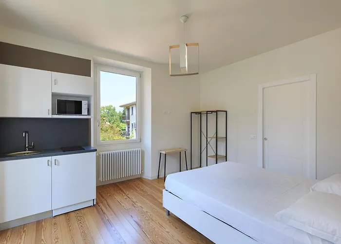 Casa De Paoli סטרסה